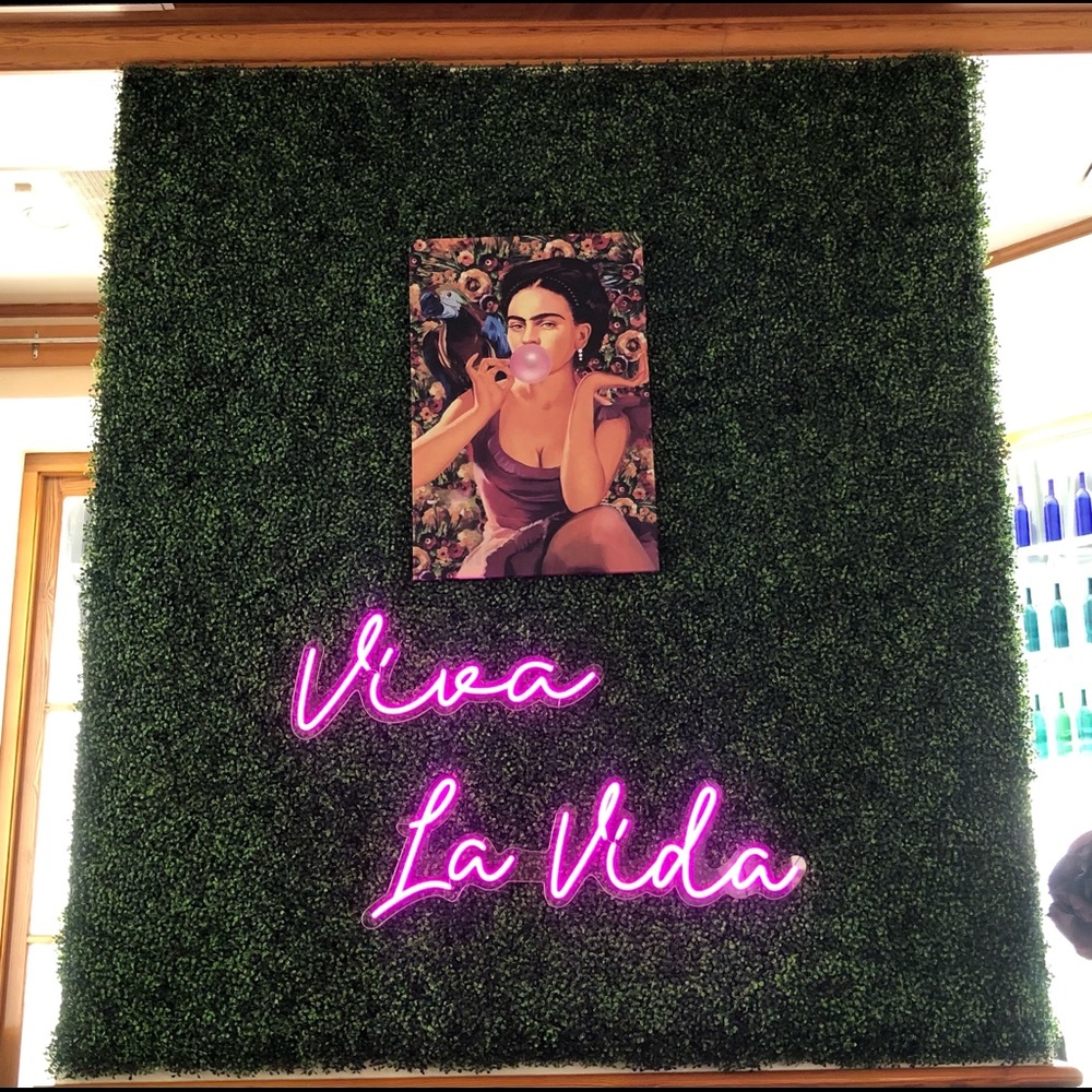 Meet your Posher, Nelda